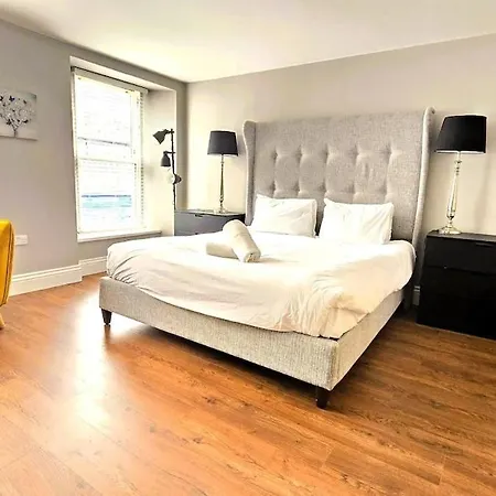 Modern City Centre Luxury - Sleeps 6 Galway Exterior photo